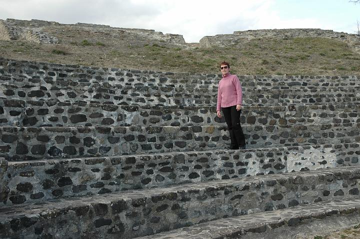 Theatre antique d'Alba (32).JPG